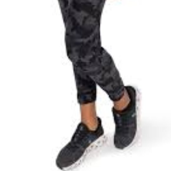 Brand New Kyodan Gray DAY-TO-DAY ENERGIZE CAMO JOGGERS - Picture 10 of 10
